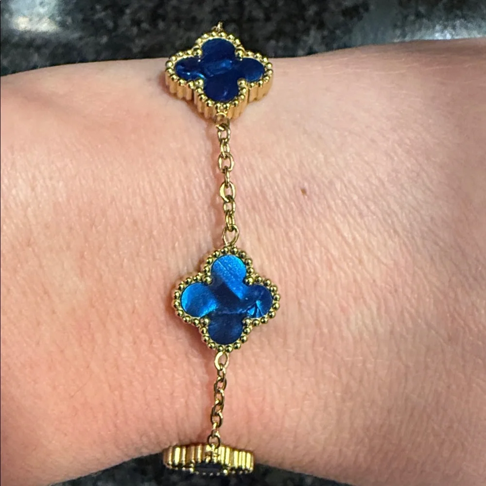 Elegant Gold and Royal Blue Clover Stainless Steel Fashion Bracelet - Picture 8 of 8